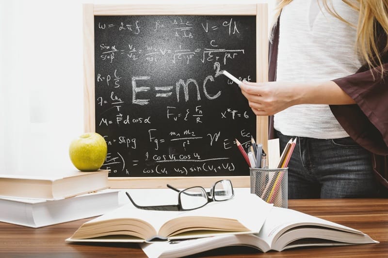 How to Pick A Good Physics Tuition Teacher 1 Physics Tuition Teacher