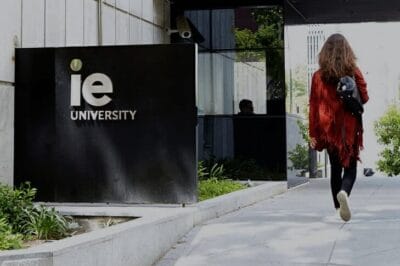 IE University