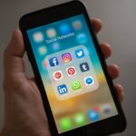 Managing social media presence_featured